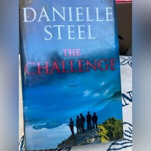 Danielle Steel 'The Challenge' Novel - Blue and Red Cover